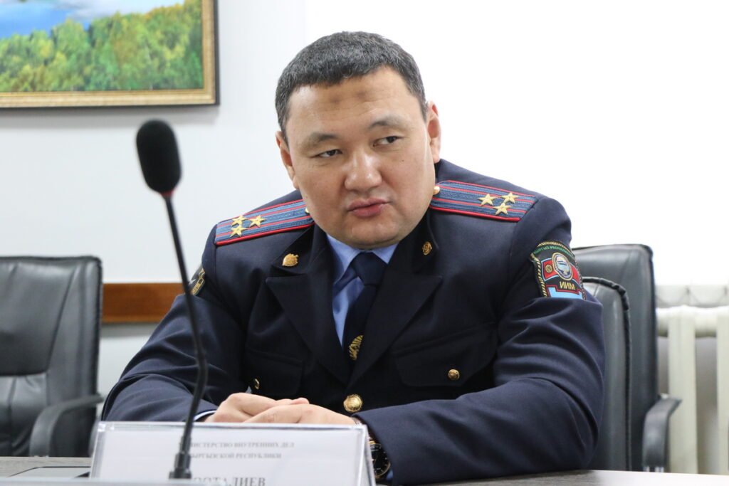 Оңой акча жана оор кесепеттер: жаштарды баңгибизнеске кантип азгырышат? — Новости Кыргызстана