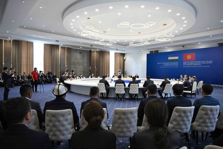 Товар жүгүртүүнү 2 млрд долларга жеткирүү. Кыргызстан менен Өзбекстан дагы эмнелерди макулдашты? — фото 4