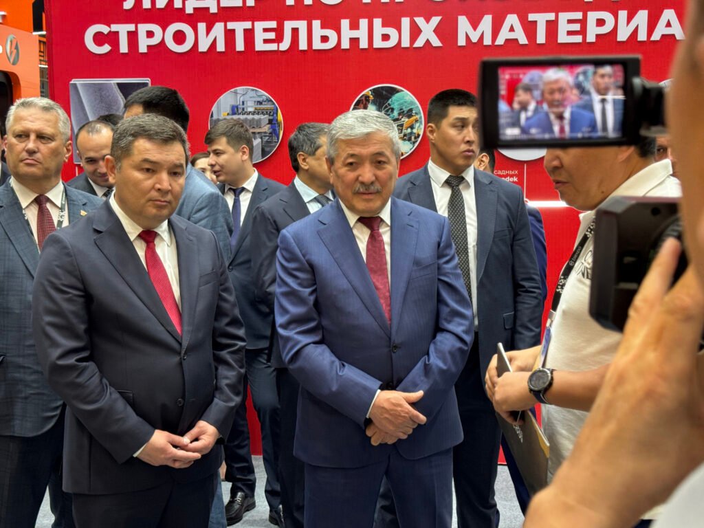 

В Бишкеке открылась первая промышленная выставка стран ШОС 