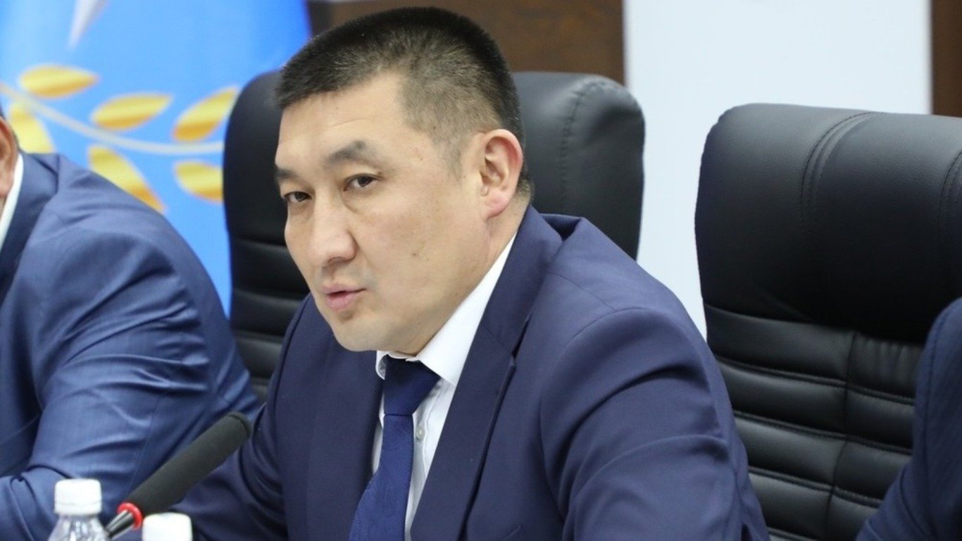 Кумарбек Байдылдаев аскер прокурору болуп дайындалды