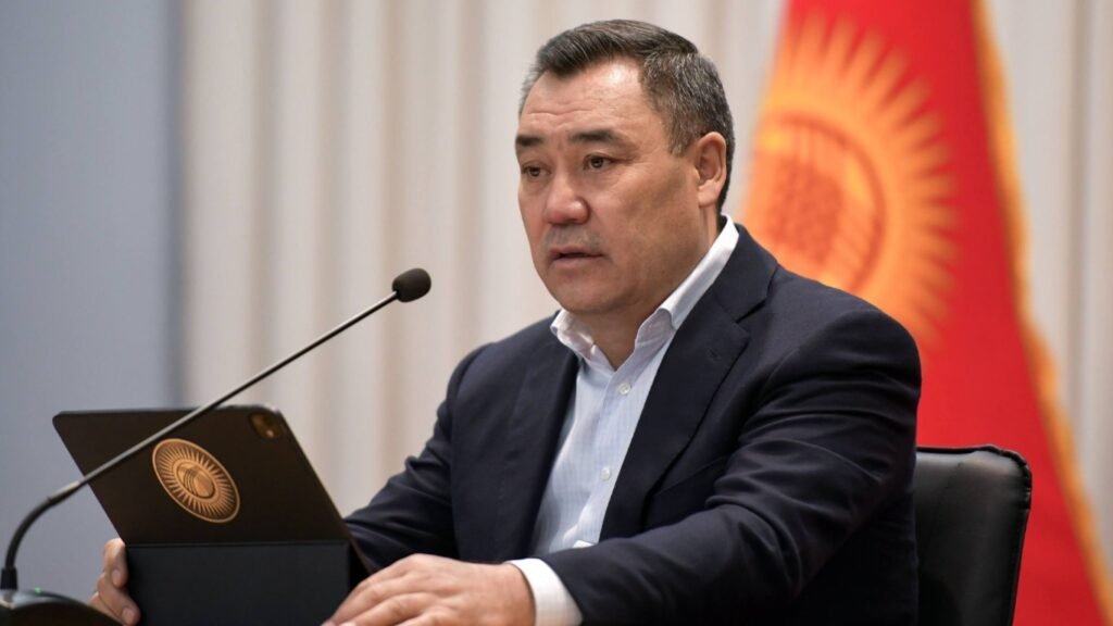 Садыр Жапаров жарандарды мамлекеттик баалуу кагаздарды сатып алууга чакырды — Новости Кыргызстана