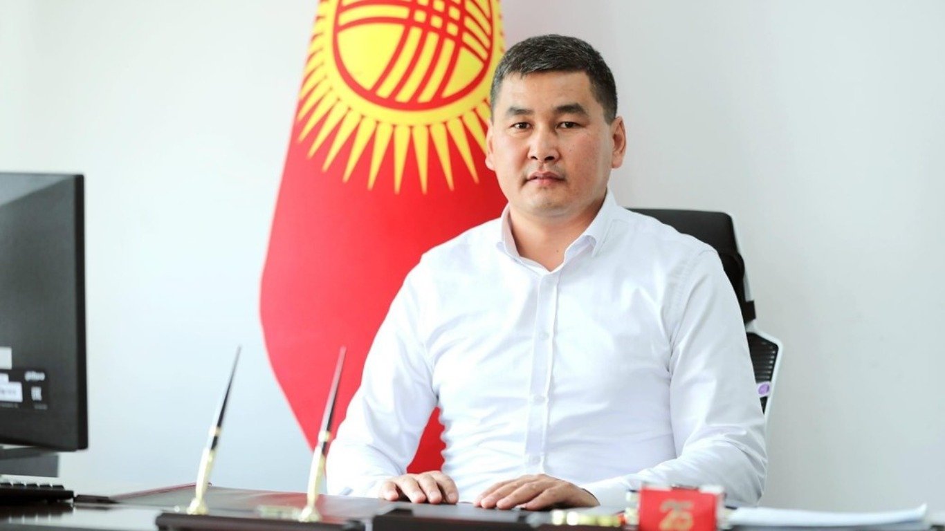 Уларбек Исмаилов Манас шаарынын мэри болуп дайындалды