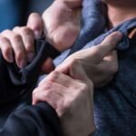 Из-за девушки устроили драку. В Чуйской области задержали 11 парней, среди них подростки — Новости Кыргызстана