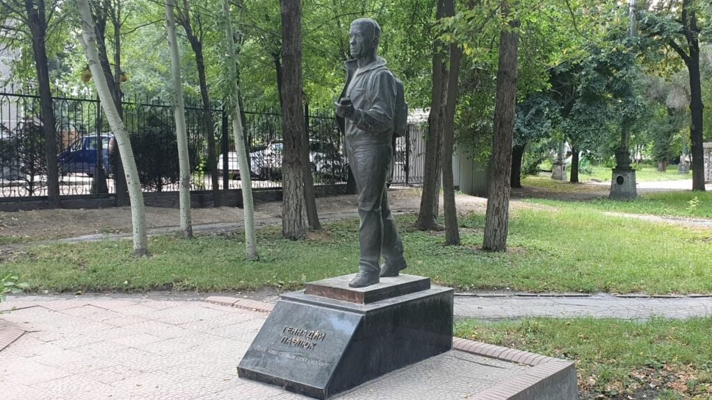 Бишкектин эстеликтери жана жоголгон символдору: мемориалдык картанын экинчи бөлүгү — контекст события