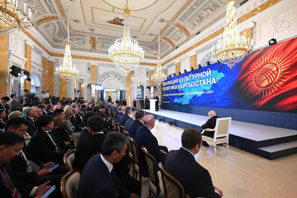 Адылбек Касымалиев Евразияда креативдүү экономиканы өнүктүрүүгө чакырды — иллюстрация