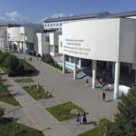 «Манас» университетинин ректораты кампус аркылуу жол салууга каршы чыкты — Новости Кыргызстана