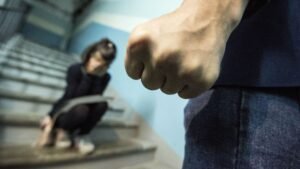 Бишкекте жашы жете элек балага карата ыплас аракеттерди жасоого шектүү кармалды — Новости Кыргызстана