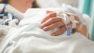 17 миңден ашуун кыргызстандык гепатиттен акысыз дарыланууда — Саламаттык сактоо министрлиги — Новости Кыргызстана
