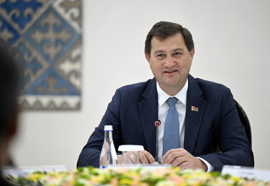 Садыр Жапаров Беларустун ТИМ башчысы менен кызматташтыкты өнүктүрүүнү талкуулады — фото 4
