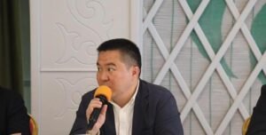 Урматбек Боржиев: «Дарыгер бир өмүр үчүн, ал эми жетекчи миңдеген өмүрлөр үчүн жооп берет» — Новости Кыргызстана