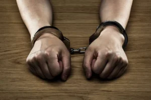 Гибель ребенка под автобусом: задержаны инженер и диспетчер предприятия — Новости Кыргызстана