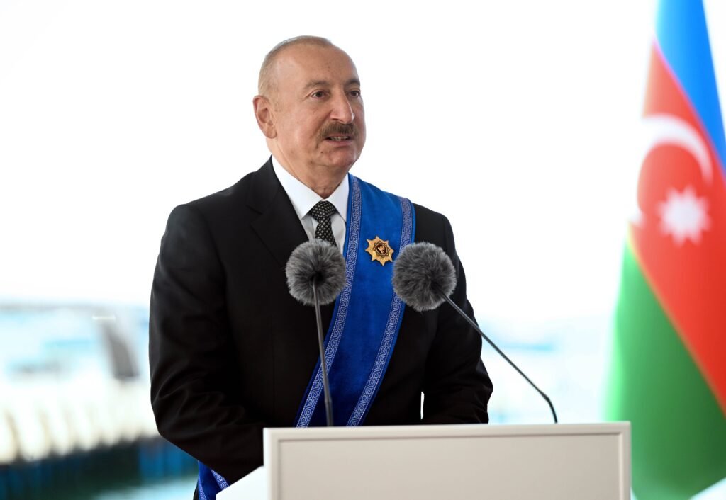 Кыргызстан менен Азербайжан союздаш болушту — Садыр Жапаровдун билдирүүсү — фото 4