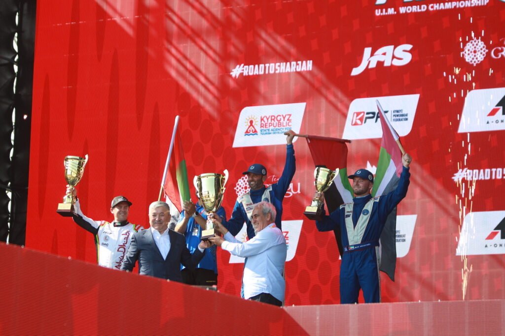 Ысык-Көлдө Formula 1 H2O боюнча Кыргызстандын Гран-приси аяктап, жеңүүчүлөр аныкталды — Новости Кыргызстана