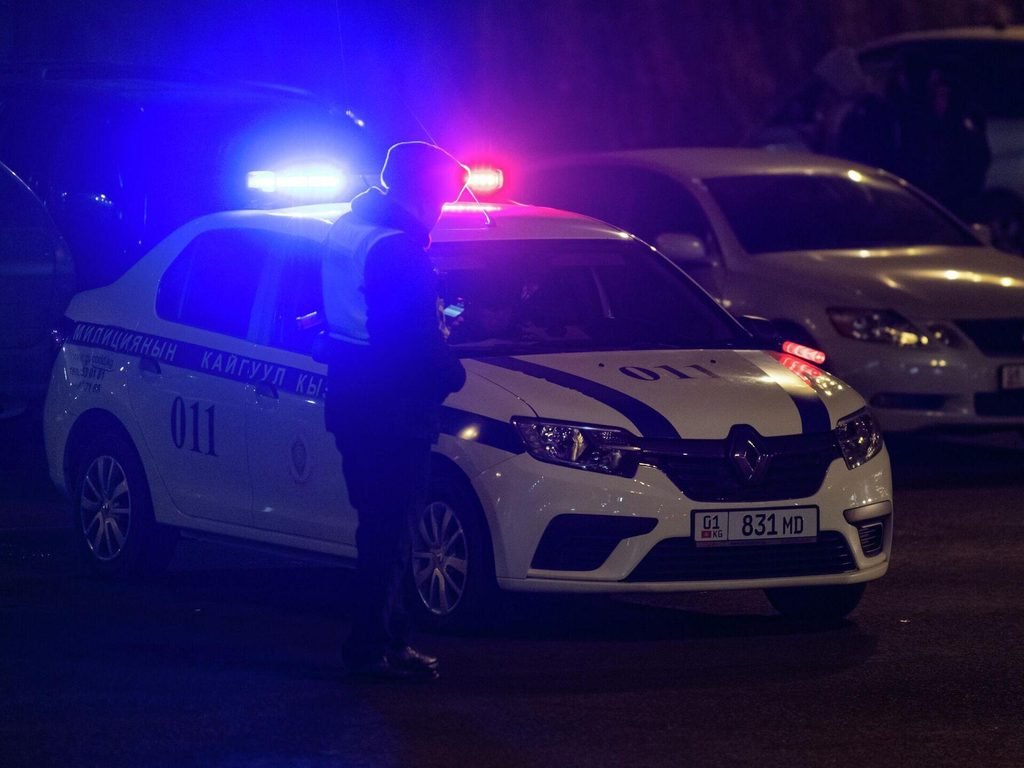 Бишкекте мушташтан кийин чет өлкөлүк жарандар милицияга жеткирилди — Новости Кыргызстана