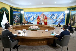 Садыр Жапаров встретился с главами правительств стран ЕАЭС в Чолпон-Ате — подробно — Новости Кыргызстана