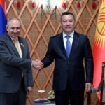 Чолпон-Атада Садыр Жапаров Армениянын премьер-министри Никол Пашинян менен жолукту — Новости Кыргызстана
