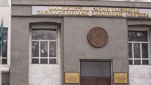Налоговая служба напомнила о необходимости уплачивать налоги по месту налоговой регистрации — Новости Кыргызстана