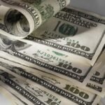 Нацбанк продлил срок вывоза из страны старых долларов США — Новости Кыргызстана
