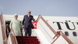 Түркиянын президенти Режеп Тайип Эрдоган жубайы менен Кыргызстанга келди — Новости Кыргызстана