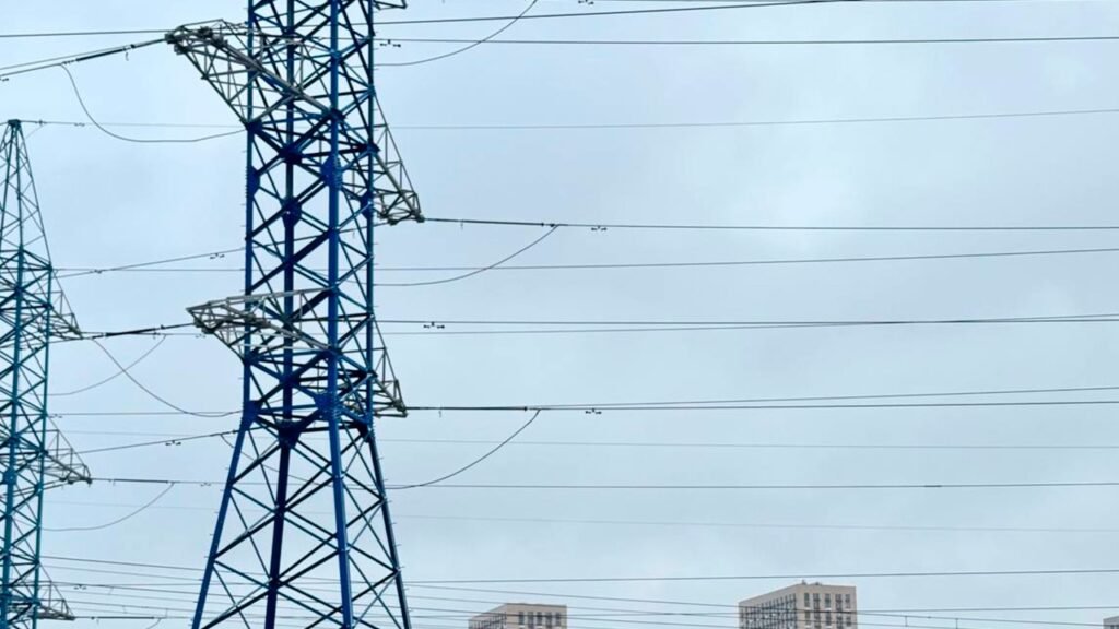 Бишкекте электр энергиясында мүчүлүштүктөр болду — Энергетика министрлиги себептерин тактоодо — Новости Кыргызстана
