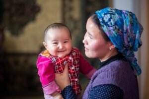 Аз камсыз болгон үй-бүлөлөрдүн көбү «үй-бүлөгө көмөк» жөлөк пулун ала алат — Новости Кыргызстана