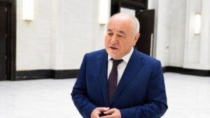 «Сөөктөр сүйлөйт»: Өмүрбек Текебаев көчмөндөр цивилизациясынын келип чыгышы тууралуу — Новости Кыргызстана