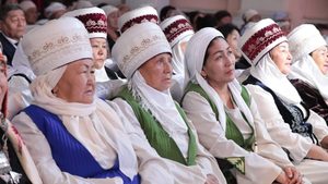 Матерям-героиням в Кыргызстане хотят повысить надбавку к пенсии до 5 тыс. сомов — Новости Кыргызстана