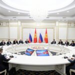 Садыр Жапаров и Владимир Путин обсудили сотрудничество Кыргызстана и России — Новости Кыргызстана