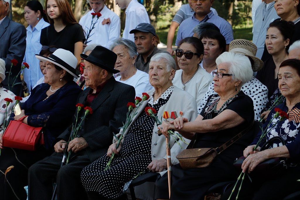 Ленинград блокадасынын башталышына 85 жыл: Бишкекте митинг-реквием өттү — контекст события