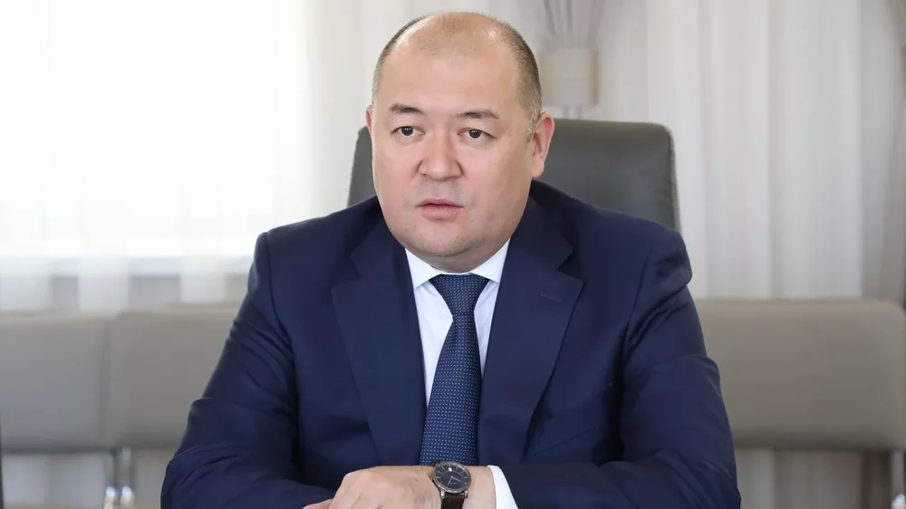 КР УКМК башчысы болуп Максат Асаналиев дайындалды — президент жарлыкка кол койду