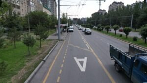 Бишкекте жеке унааларга автобус тилкелеринде белгиленген убакта жүрүүгө уруксат берилет — Новости Кыргызстана