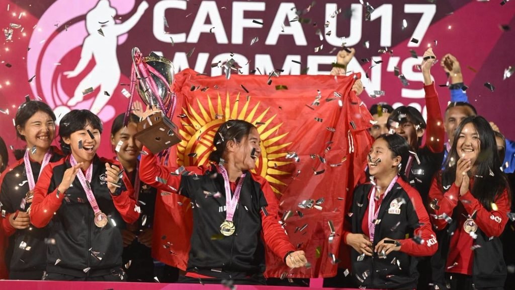 Футбол: женская сборная Кыргызстана впервые завоевала золото чемпионата CAFA — Новости Кыргызстана