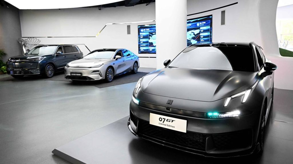 Касымалиев кытайлык «Geely Auto Group» компаниясына барып, кызматташуу мүмкүнчүлүктөрүн талкуулады — фото 5