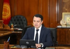 Маматалиев поздравил кыргызстанцев с Днем знаний — Новости Кыргызстана