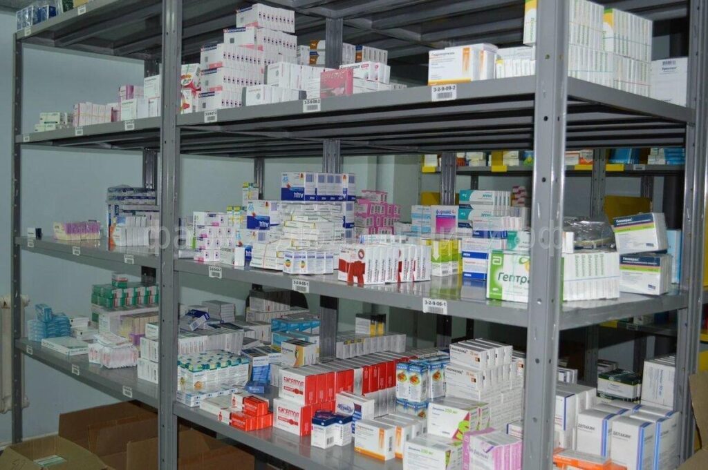 Кыргызстанда дары-дармектерди сактоо жана ташууга көзөмөлдү күчөтүү көздөлүүдө — Новости Кыргызстана