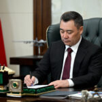 Кыргызстандагы мектептер үчүн жаңы окуу китептерине 8,5 млрд сом бөлүндү — Новости Кыргызстана