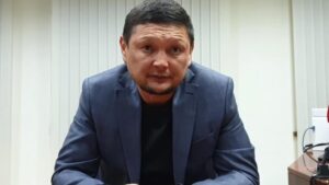 Сыймык Жапыкеев кыргыз тили боюнча тестти экинчи аракетинде тапшырды — Новости Кыргызстана