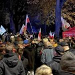 Польшадагы конституциялык кризис: президент өлкөгө кайтып келди, сот имаратынын алдында — нааразылыктар — Новости Кыргызстана