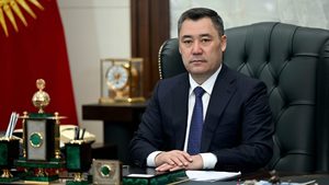 «Уважение к учителю — уважение к будущему страны» — Садыр Жапаров — Новости Кыргызстана
