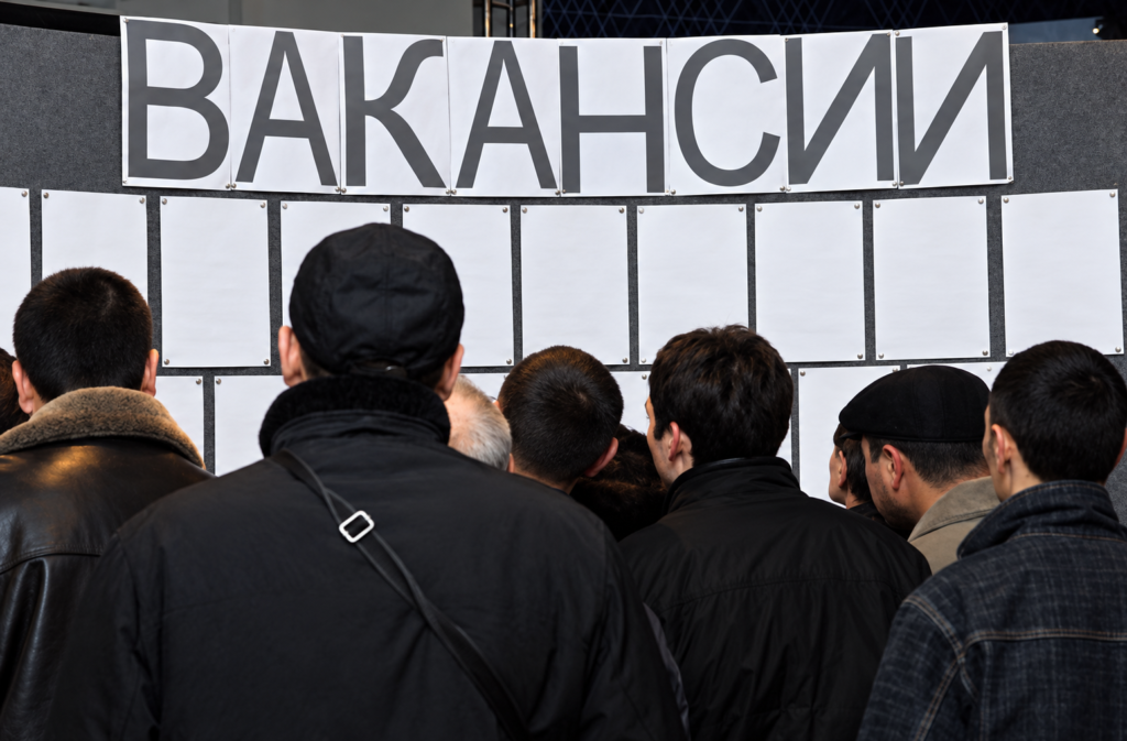 Кыргызстанда бир вакансияга 18 адам талапкер болууда — headhunter.kg маалыматы