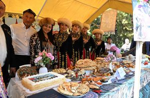 Көргөзмөлөр, улуттук тамак-аштар жана концерт: Бишкекте Чүйдүн 100 жылдык мааракеси белгиленүүдө — Новости Кыргызстана