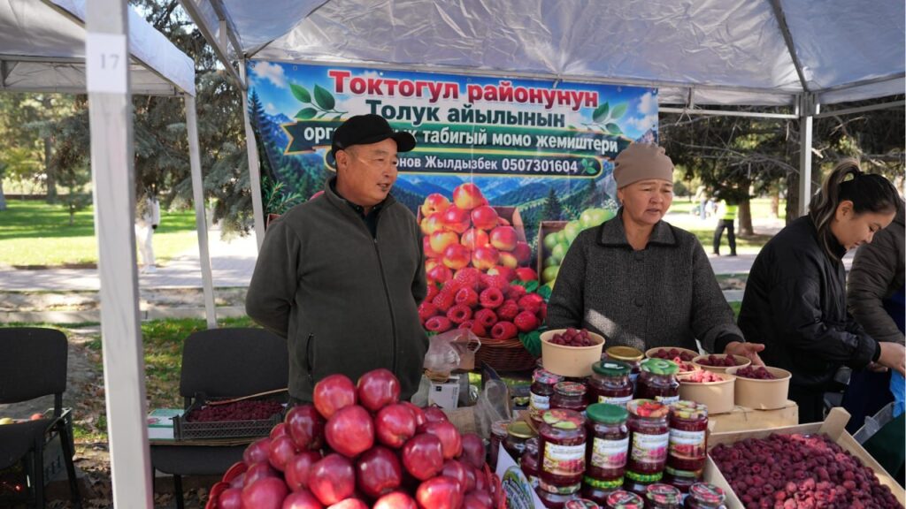 От спутника до фермерских продуктов: чем удивила «АгроТехЭкспо — 2026» в Бишкеке — фото 7