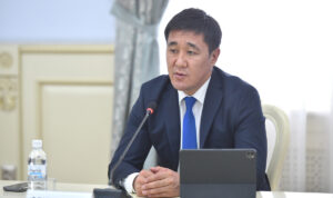 «Кирешелүү тармактарды монополия кылып алышкан» — Орунбеков «Манастын» мурдагы жетекчилиги тууралуу — Новости Кыргызстана