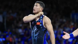 Акжол Махмудов Астанадагы күрөш боюнча дүйнө чемпионатында коло медаль жеңди — Новости Кыргызстана