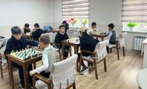 Кыргызстанда 500 мектепте шахмат ийримдери ачылып, керектүү жабдуулар жеткирилүүдө — Новости Кыргызстана