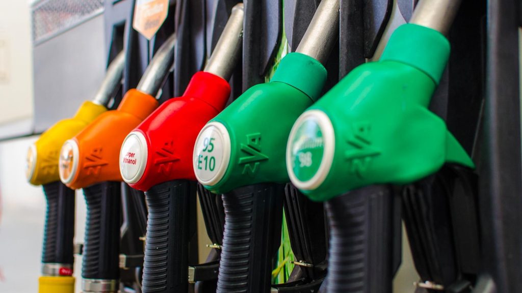 Кабинет министров: запасов ГСМ в Кыргызстане достаточно до конца года — Новости Кыргызстана