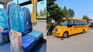 Ош шаарында сары автобустар окуучуларды акысыз ташый баштады — Новости Кыргызстана