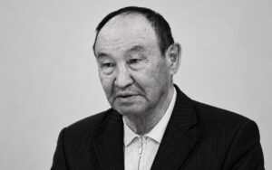Мамлекеттик туунун авторлорунун бири Эдил Айдарбеков дүйнө салды — Новости Кыргызстана
