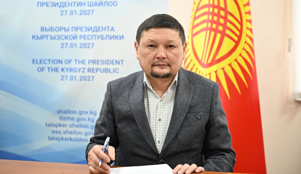 Сыймык Жапыкеев президенттикке талапкерлигин көрсөтүү үчүн БШКга арыз берди — Новости Кыргызстана
