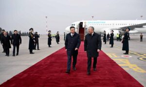 Казакстандын премьер-министри Олжас Бектенов Кыргызстанга келди — Новости Кыргызстана